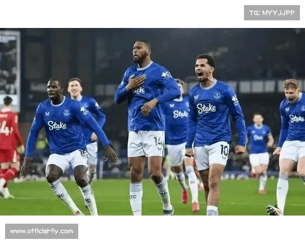 埃弗顿主场零封利兹联，高空球争顶484次诠释莫耶斯防守哲学